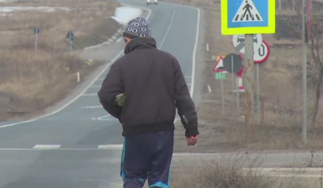 Adolescenta din Vaslui, insarcinata cu copilul unchiului ei. Barbatul nu recunoaste ca a intretinut relatii intime cu ea