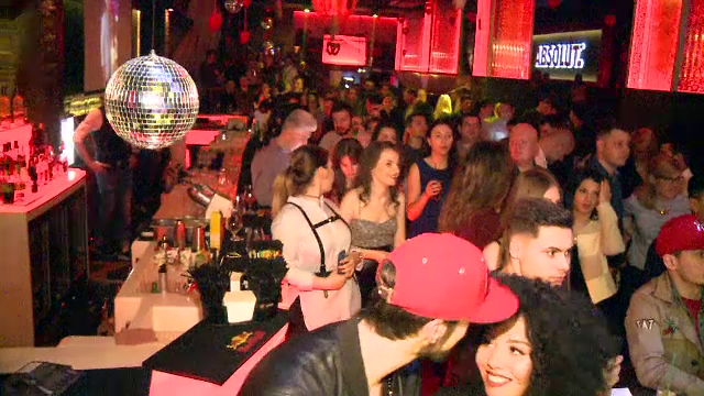 Tinerii au sarbatorit in avans de Dragobete, in cluburile din Centrul Vechi. Ce surprize sunt pregatite pentru vineri seara