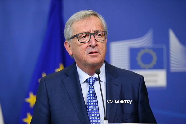 Premierul britanic, in conflict deschis cu Bruxelles-ul. Theresa May acuza UE ca vrea sa influenteze alegerile din iunie