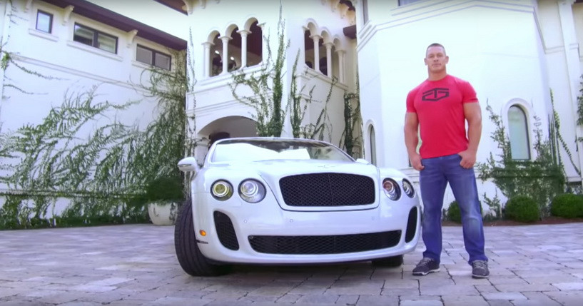 El are numai masini de lux, dar sa vezi ce conduce iubita lui! John Cena a prezentat bijuteria condusa de Nikki Bella! VIDEO