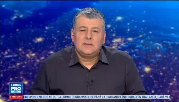 O militanta feminista cu bustul gol a peturbat discursul sustinut de Marine Le Pen, la Paris: Lumea este asa cum este