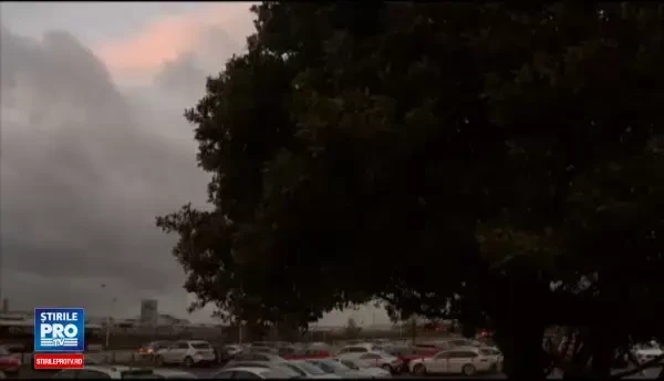 Bomba meteorologica Doris a produs catastrofe in Marea Britanie. O femeie a murit lovita de o bucata de acoperis