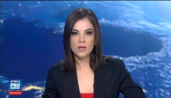 Operatiune de salvare cu 16 pompieri pentru un caine ramas blocat pe o stanca. De ce a fost necesara implicarea ampla