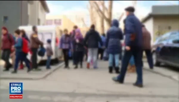 Scandal urias la o scoala din Bucuresti. Doi parinti au reclamat la politie strangeri ilegale de bani, pentru fondul clasei
