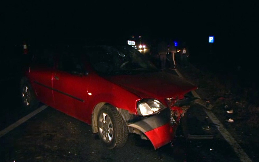 Accident grav in judetul Dambovita, dupa o depasire riscanta. "M-a orbit lumina din fata si m-am intimidat"