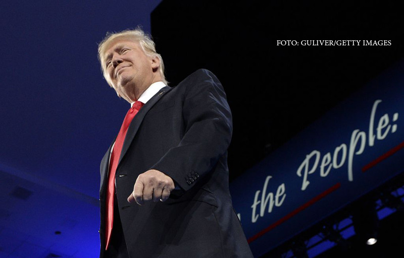 Donald Trump, in razboi deschis cu presa care nu il lauda. Mass-media "e un dusman al poporului", jurnalistii "sunt rai"