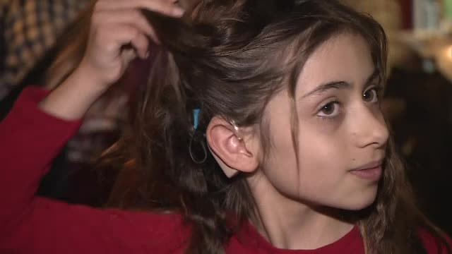 Sute de copii risca sa nu aiba o sansa normala la viata. Programul national pentru testarea auditiva s-ar fi blocat