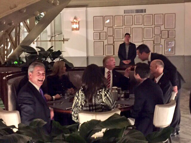 Donald Trump a luat cina cu politicianul care a declarat ca Romania nu trebuia lasata sa intre in UE