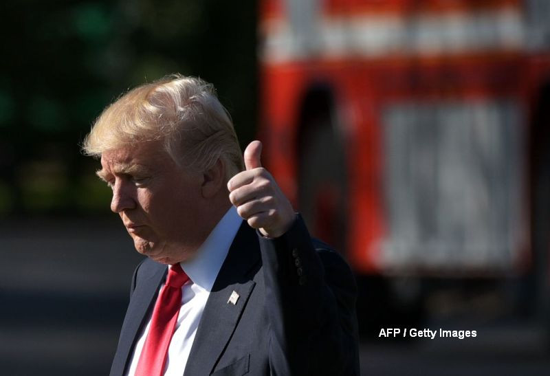 FBI are informatii ca asociati ai lui Trump s-au coordonat cu agenti rusi pentru a o sabota pe Hillary. Reactia Casei Albe