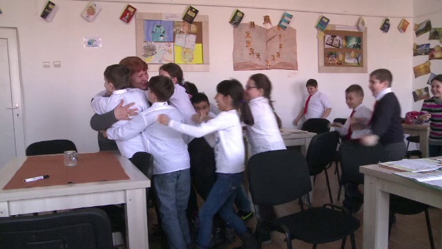 Numarul profesorilor pensionari care se intorc la catedra s-a dublat in Dolj. De ce sunt nemultumiti tinerii suplinitori