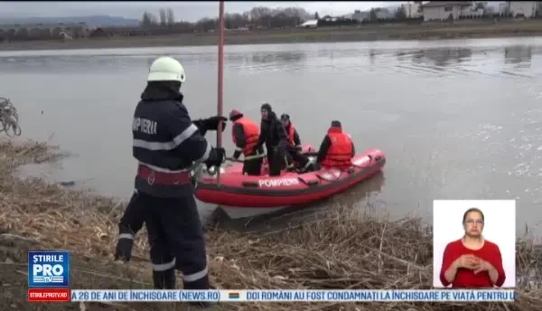 Barbat dat disparut dupa ce a iesit sa isi plimbe cainele pe malului raului Mures. Animalul s-a intors acasa singur