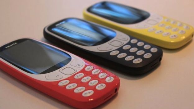 Nokia 3310 a fost relansat oficial. Cat va costa acest telefon, care se lauda cu o autonomie de 25 de zile in standby. VIDEO