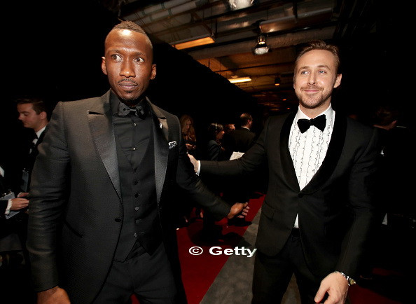 Explozie de glume pe social media dupa greseala de la Oscar 2017. "Mi-as fi dorit ca asa ceva sa se intample la alegeri"