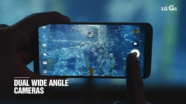 iLikeIT. Cele mai tari lansari in prima zi de la Mobile World Congress. Tableta cu tastatura conectata magnetic