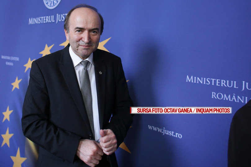 Ministrul Tudorel Toader și-a luat concediu de odihnă în plin proces de modificare a legilor justiției