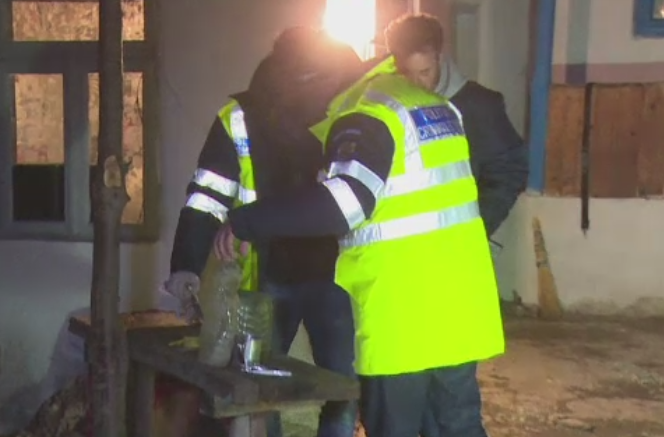 Fosta invatatoare din Vaslui, gasita moarta in casa. Principalul suspect e nepotul ei, care a stat 2 zile cu cadavrul in casa