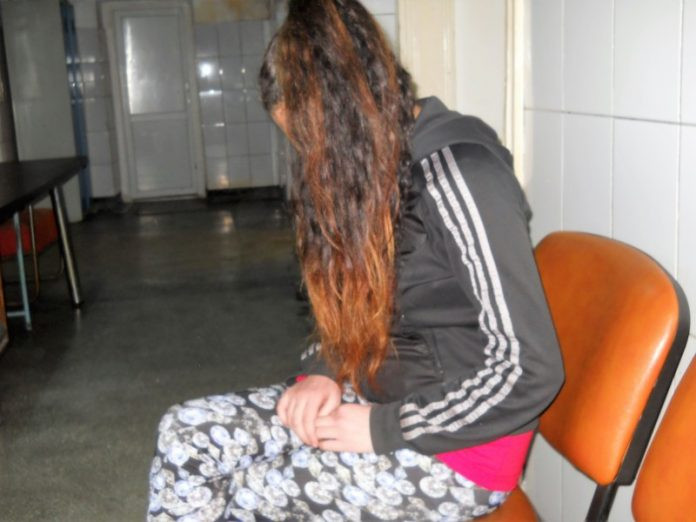 Adolescenta din Turda, rapita de pe strada, sechestrata si violata de un strain. "A zis ca ma omoara daca spun"