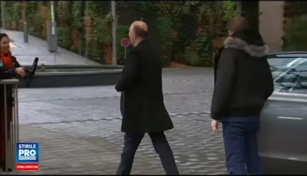 Comisia Europeana avertizeaza guvernul Romaniei, intr-o scrisoare, ca deficitul va depasi 3%. Ce masura a cerut sa se ia