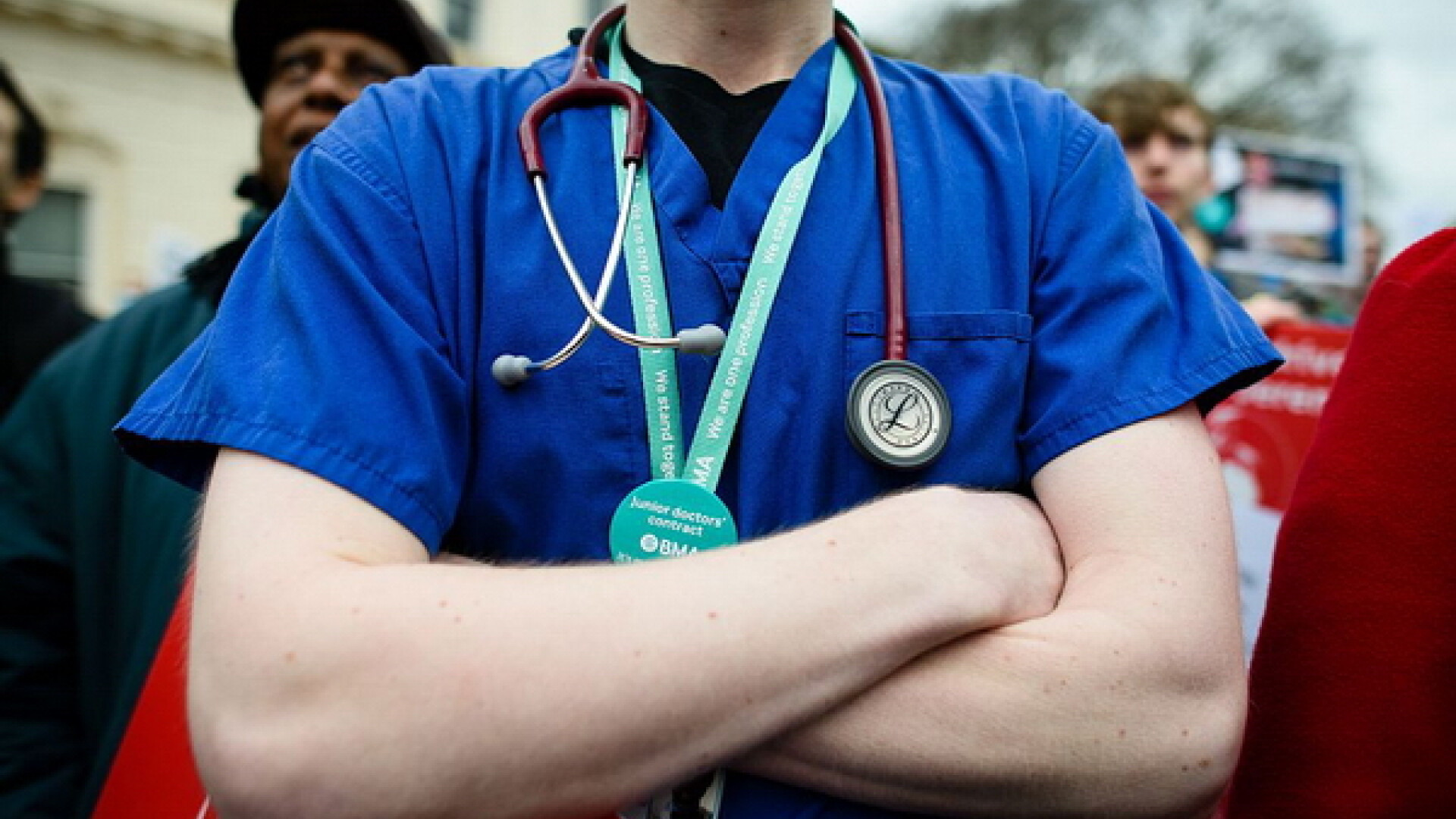 Studiu: Cei mai multi medici europeni aflati in Marea Britanie se gandesc sa plece din aceasta tara, din cauza BREXIT