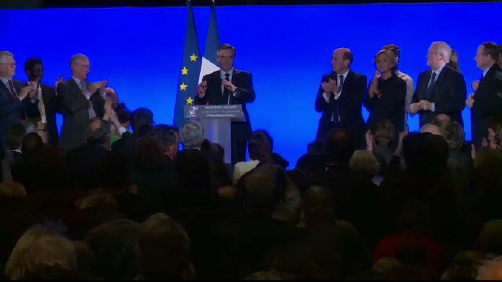 Conacul lui Fillon din Sarthe, perchezitionat in cazul "angajarilor fictive". Campania candidatuluila presedintie, in criza