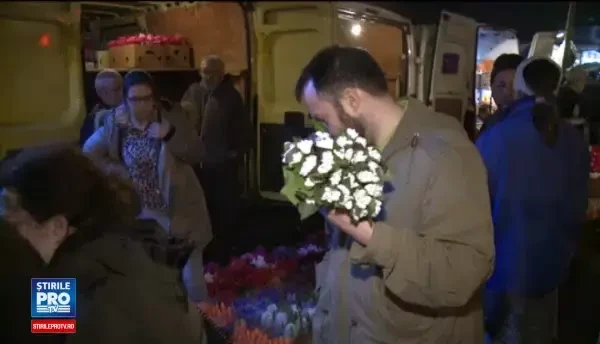 Cozi la flori si martisoare de 1 Martie, pe ultima suta de metri. Baietelul meu e mic, dar are foarte multe iubite