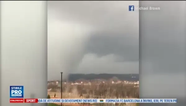 Trei persoane au murit in SUA, iar alte cateva sute au ramas fara case din cauza tornadelor. Este incredibil, sunt devastat