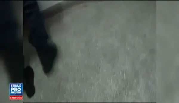 La 1 noaptea, un brailean asculta manele la maximum in bloc. Ce a facut in momentul in care au venit jandarmii la usa lui