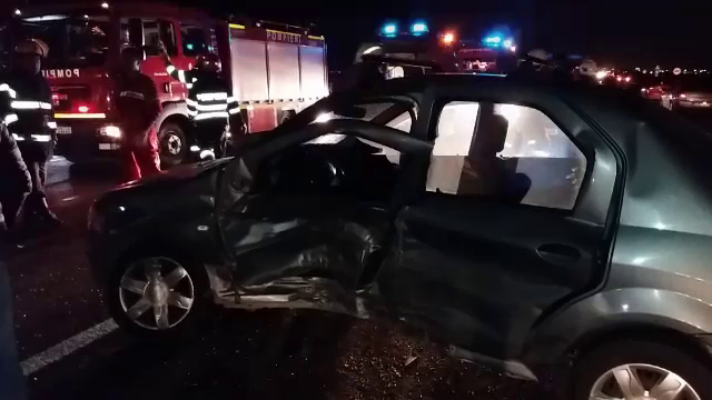 Un sofer din Capitala a intrat cu masina intr-un gard, fiind urmarit de politisti. De ce are acum doua dosare penale