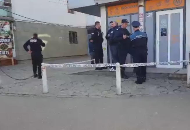 Buzoian mort intr-o casa de pariuri in timp ce completa un bilet. Martorii spun ca salvarea a venit tarziu