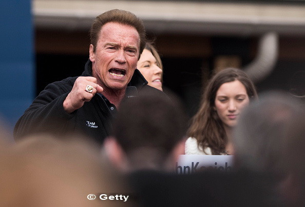 Donald Trump pretinde ca Schwarzenegger a fost concediat din emisiunea "The Celebrity Apprentice" din cauza jalnicei audiente