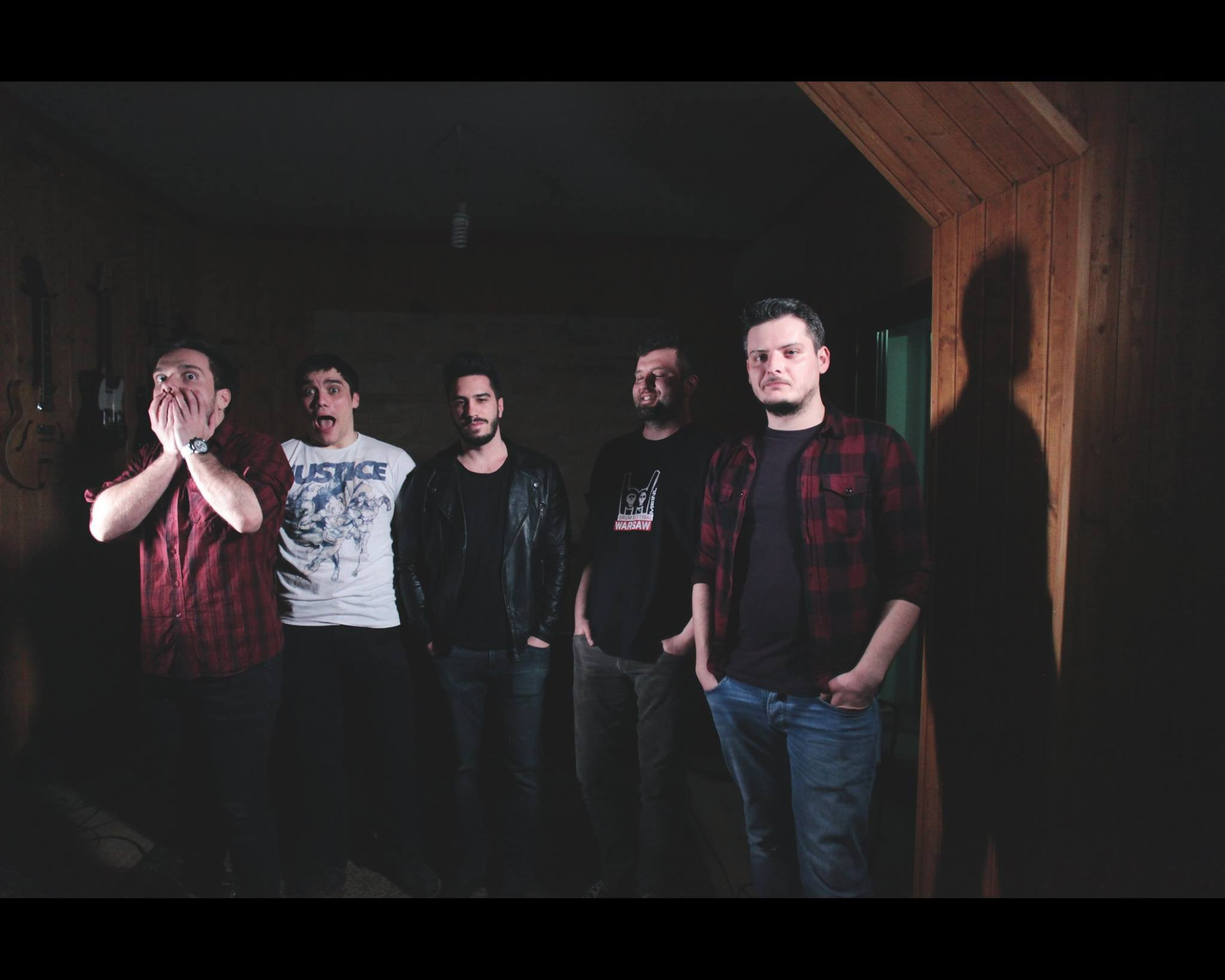 Trupa romaneasca de modern metal Fallen a lansat un videoclip pentru piesa "Rise again"
