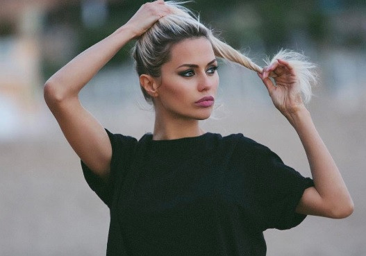 Rusoaica retinuta pe aeroportul din Los Angeles, sub suspiciunea ca ar fi spion. Ce ocupatie avea in realitate. FOTO