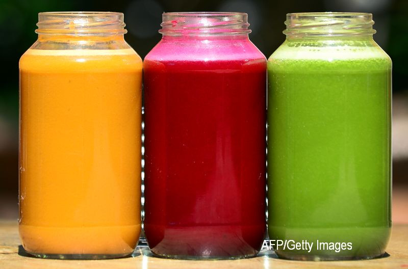 Un copil de zece ani si sora sa de patru ani au inceput sa scuipe sange, dupa ce au baut suc de mere. In ce stare se afla