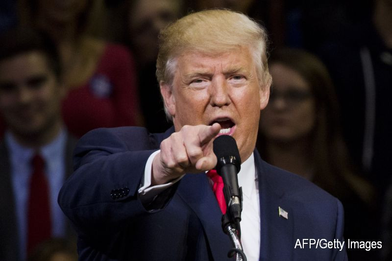 Inca doua state americane contesta ordinul de restrictie pentru imigranti, semnat de Donald Trump