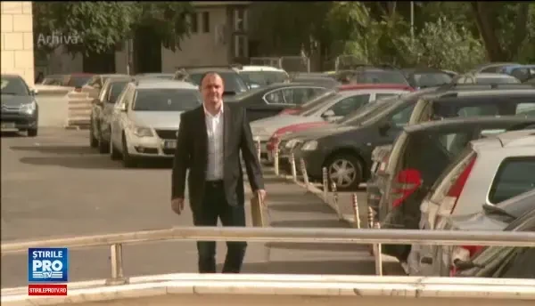 Ghita ar fi cerut bani la Siveco pentru a interveni la politicieni, intre care Ponta si Banicioiu. De ce ar fi fugit din tara