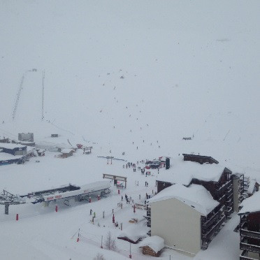 Un cetatean olandez mort si alti doi dati disparuti in urma unei avalanse in statiunea franceza de schi Valfrejus