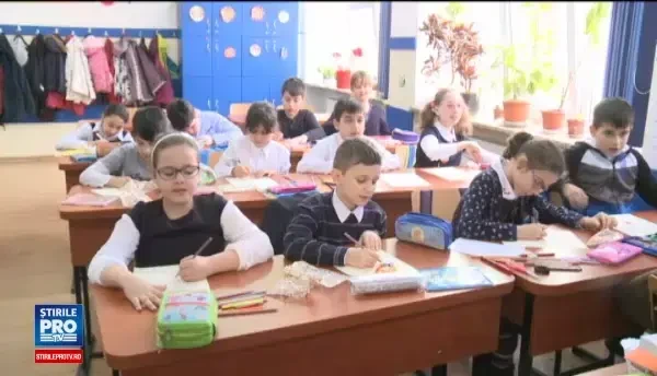 Surprizele pregatite de cei mici pentru mamele lor de Ziua Internationala a Femeii: Nimeni nu-si poate da seama cat o iubesc