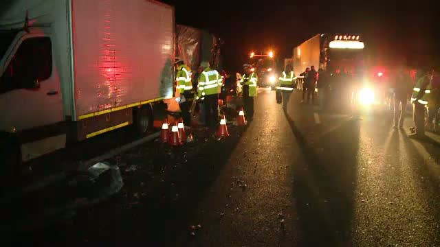 Accident pe Autostrada A1, intre Arad si Timisoara. Un barbat a murit, dupa ce a fost lovit in plin de un TIR
