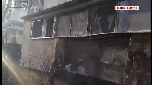 Copil de 10 ani, bolnav de autism, ranit intr-un incendiu, la Slatina. Mama il lasase singur in casa