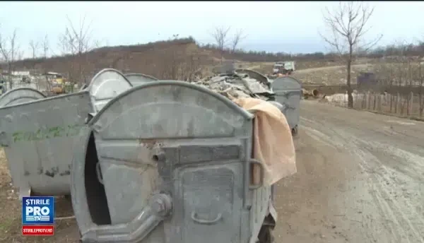 Tone de gunoi, plimbate sute de kilometri intre judete pentru ca nu avem gropi ecologice. Riscam amenzi de 124.000 EURO pe zi