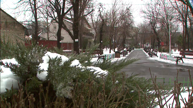 Temperaturi scazute, ploi in aproape toata tara si ninsori la munte, vineri. AVERTIZARE METEO pentru week-end