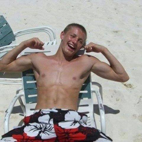 Transformarea uluitoare a tanarului care a mancat timp de 3 ani cate 19 oua pe zi. Cum arata acum. FOTO