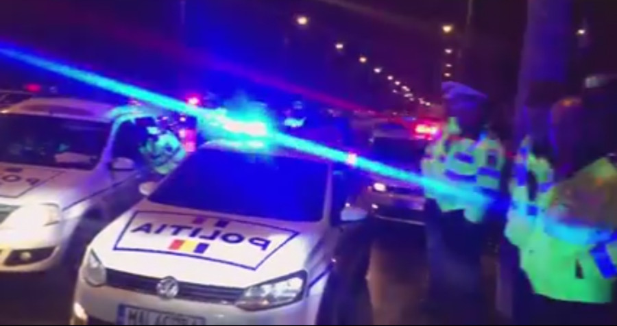 Un sofer s-a blocat in Porsche in centrul Capitalei. Politia l-a scos cu pistoalele