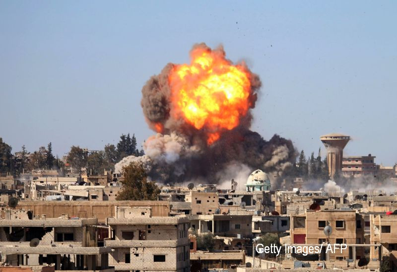 Dublu atentat cu bomba produs in capitala Siriei, Damasc. Cel putin 44 de persoane au murit, iar zeci de oameni sunt raniti