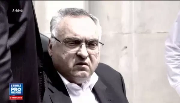 Circ in fata fostei case a lui Dan Adamescu. Fiul vitreg a golit vila de tablouri si mobila, pentru a le proteja de ploaie