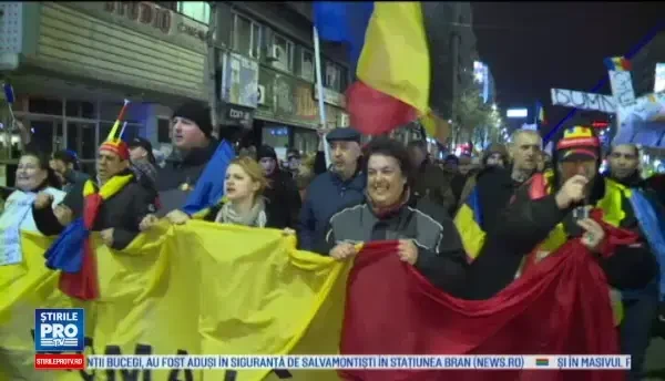 Romanii au protestat atat in Piata Victoriei, cat si in Piata Constitutiei sau la Paris. Sa se lase de prostii