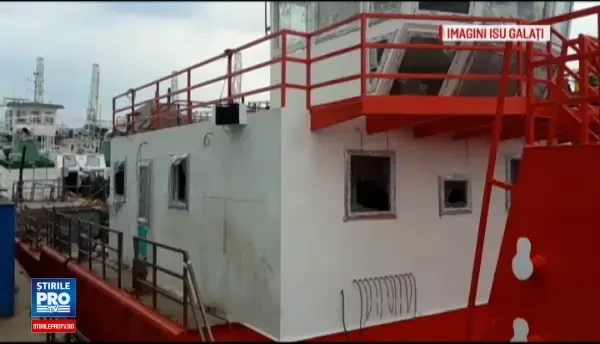 Galati: Doua persoane au fost ranite in urma unei explozii produse la o nava aflata in reparatii