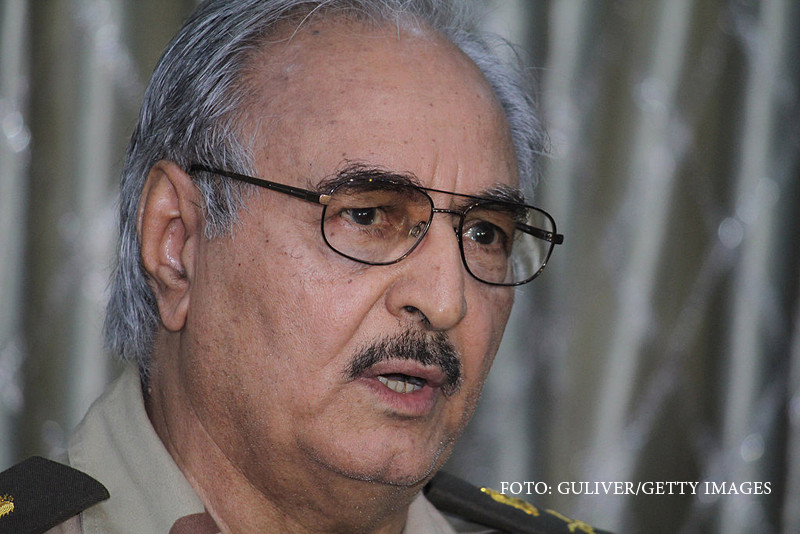 Planul prin care Rusia vrea sa aduca un dictator militar intr-o tara africana. Maresalul antrenat la Moscova, dar si de CIA