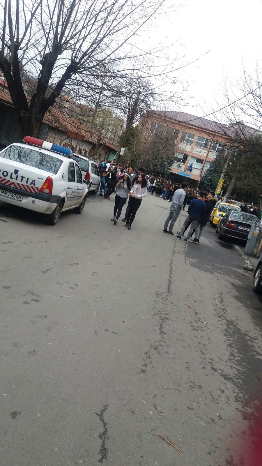Alerta cu bomba la liceul Ion Barbu