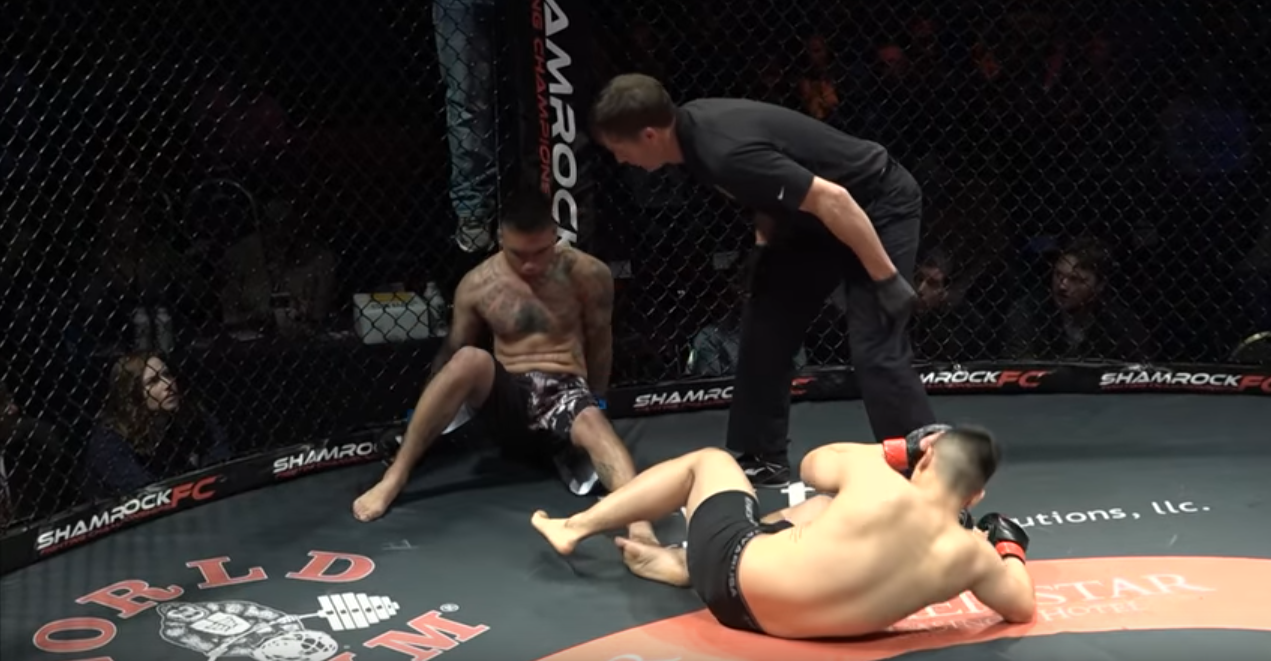 KO-ul matematic vine LA PATRAT :) Doi luptatori si-au dat knockout reciproc, dar unul a fost declarat invingator